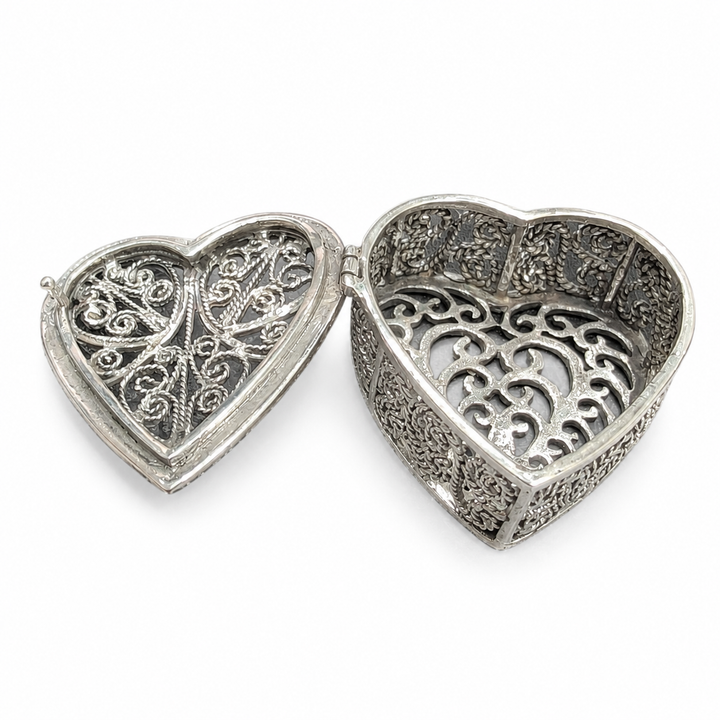 Sterling Silver Filigree Heart-Shaped Hinged Box – 2.4 Inches Wide When Open