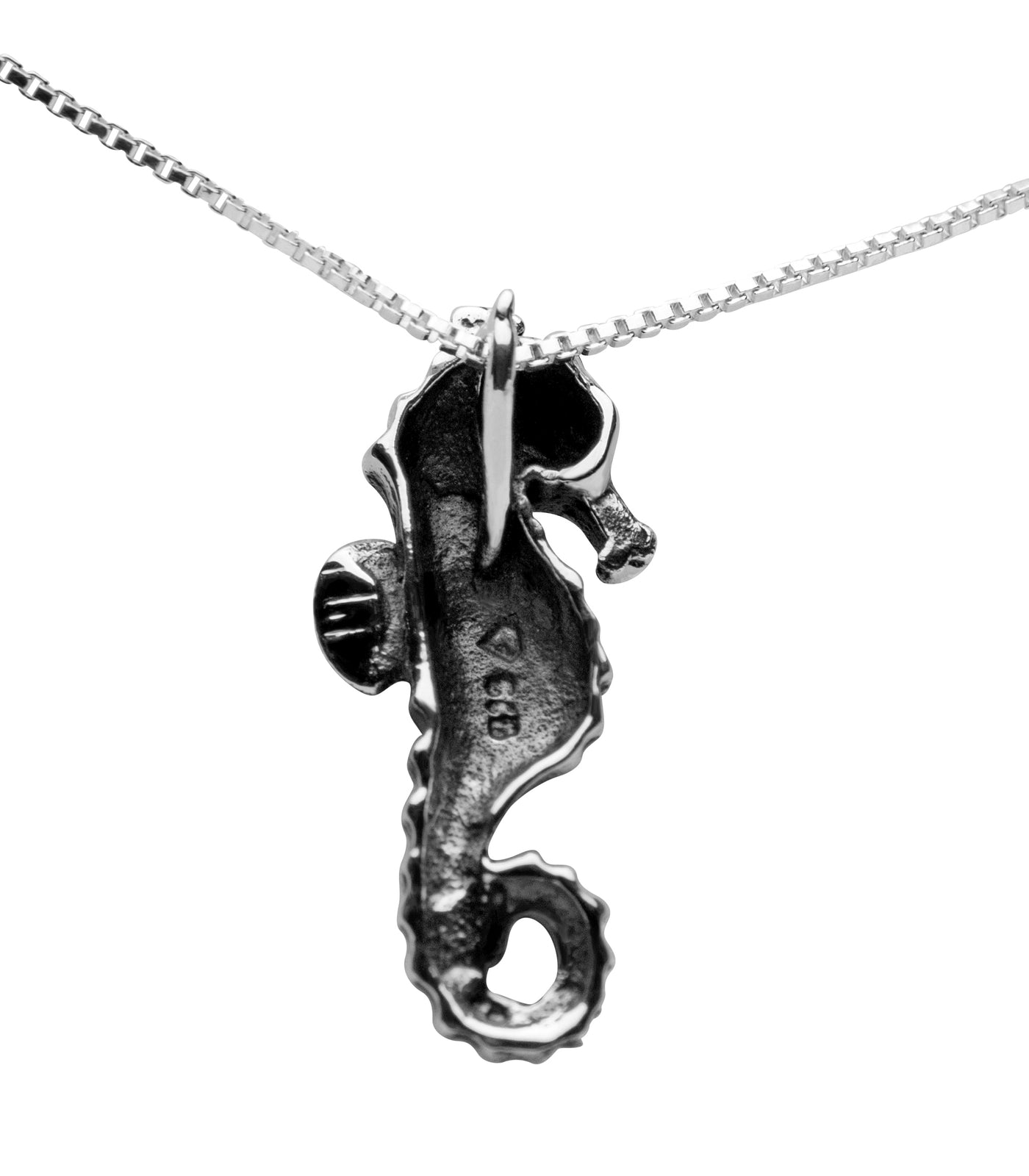 Silver Seahorse Pendant