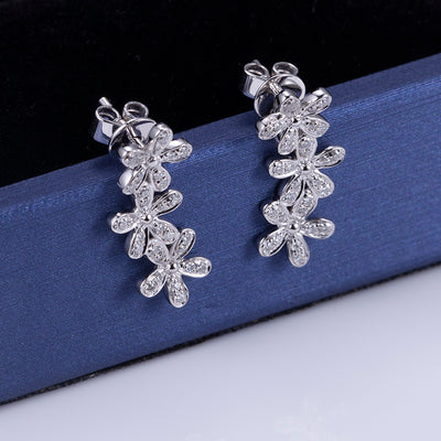 18K Gold Moissanite Flower Earrings