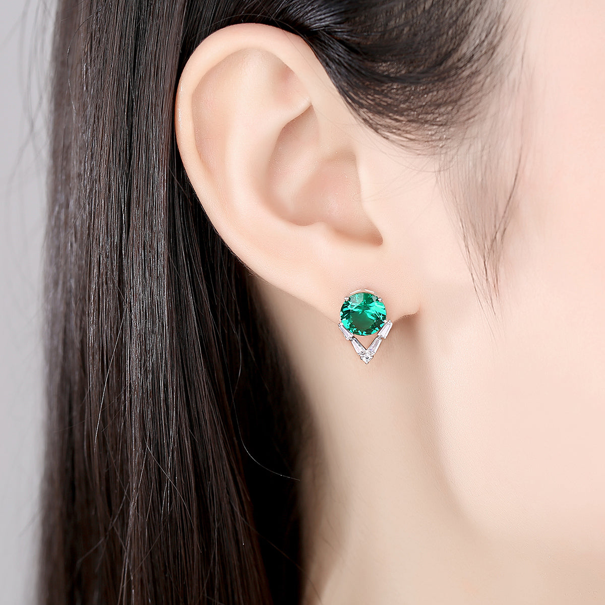 Brilliant Round Emerald Simulant Silver Earrings