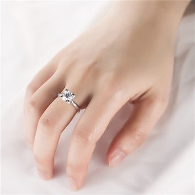 18K Gold 1.0 TCW Created Diamond Engagement Ring