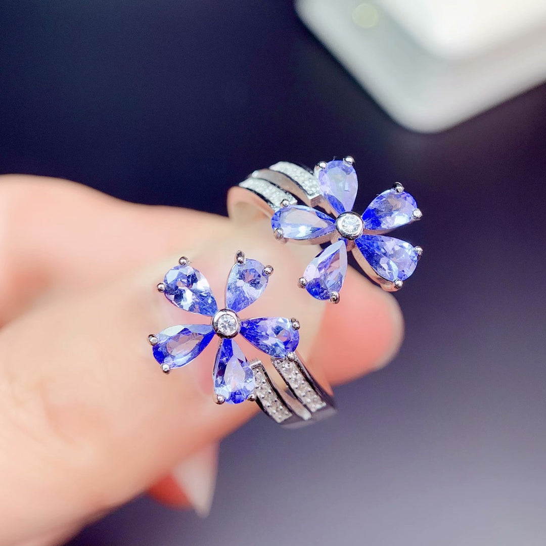 1.25 TCW Natural Tanzanite Ring