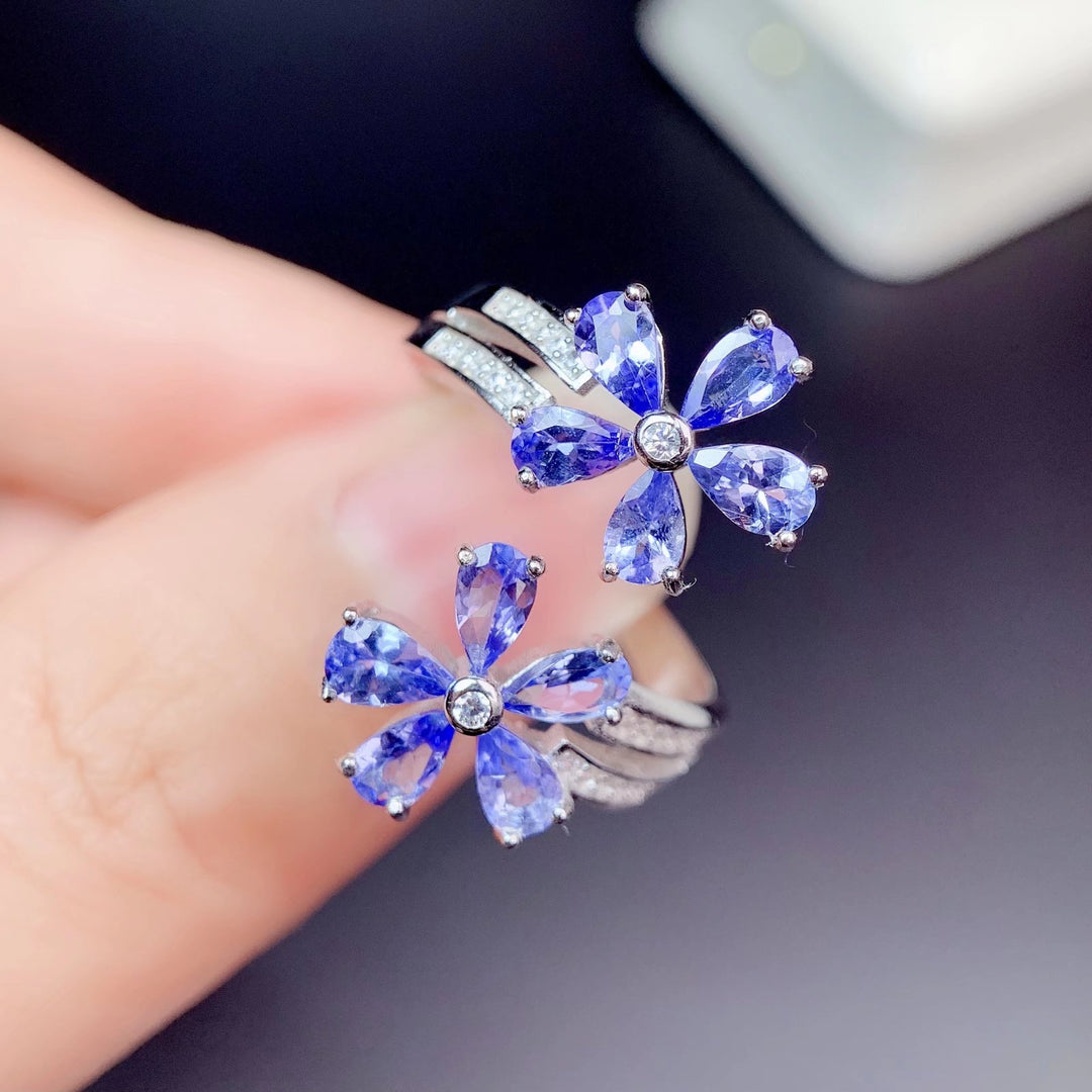 1.25 TCW Natural Tanzanite Ring