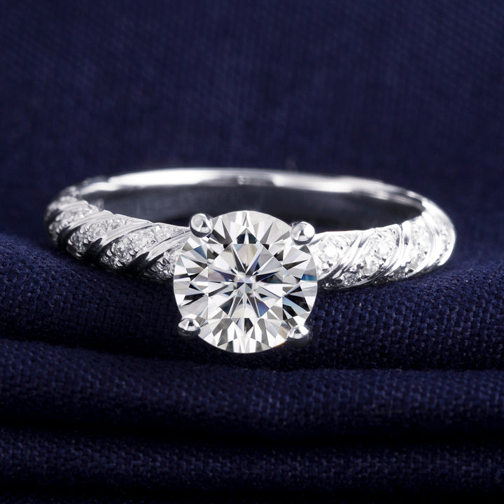 18K Gold 1 ct Solitaire Moissanite Ring