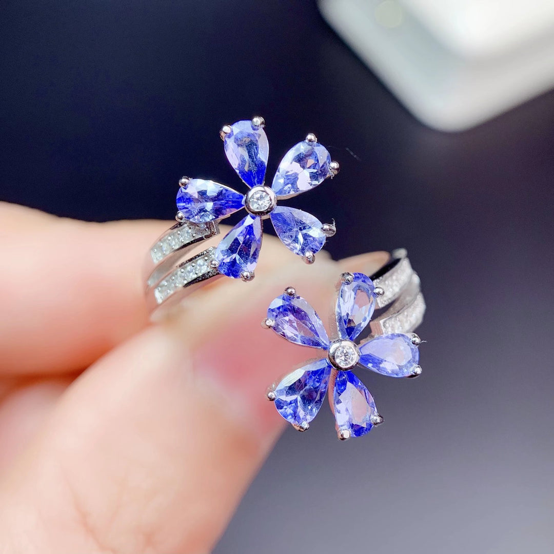 1.25 TCW Natural Tanzanite Ring