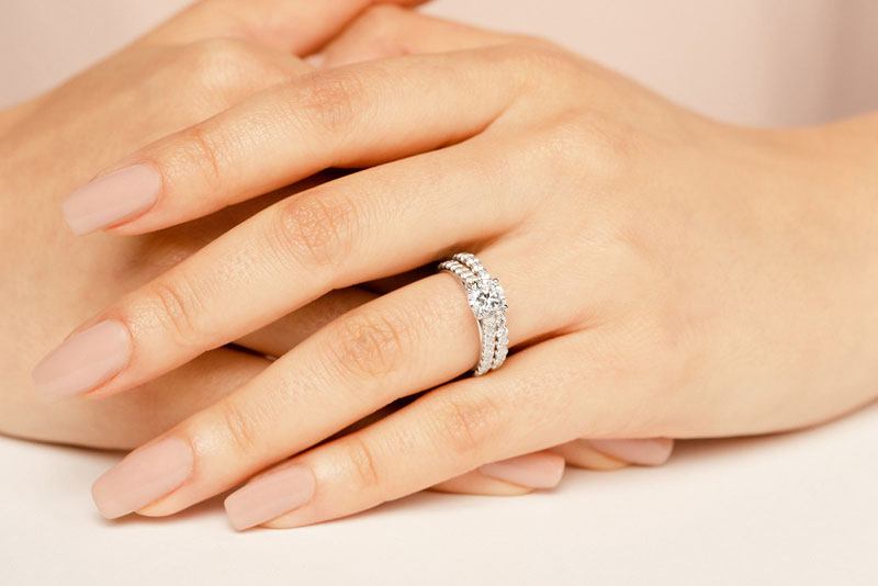 Classic Sparkle Diamond Wedding Set